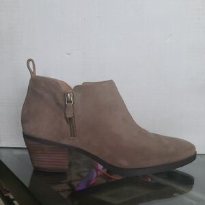 Vionic Tan Ankle Boots